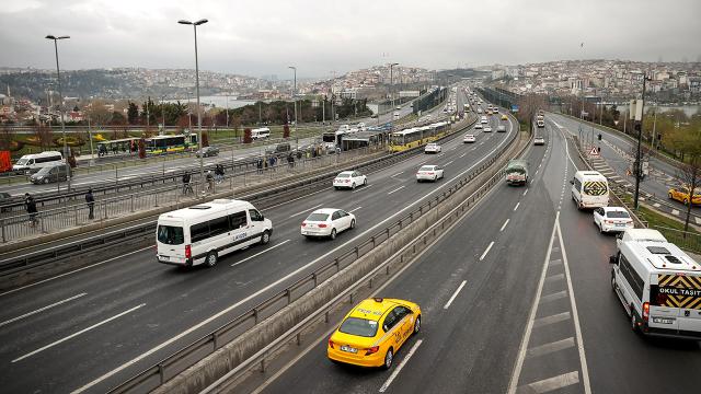 İstanbulda kısıtlama sonrası trafik sakin seyrediyor