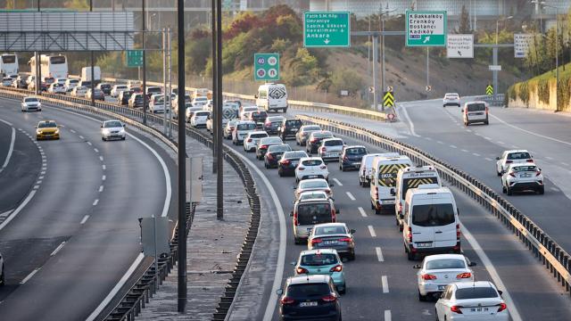 İstanbulda bugün bazı yollar trafiğe kapatılacak