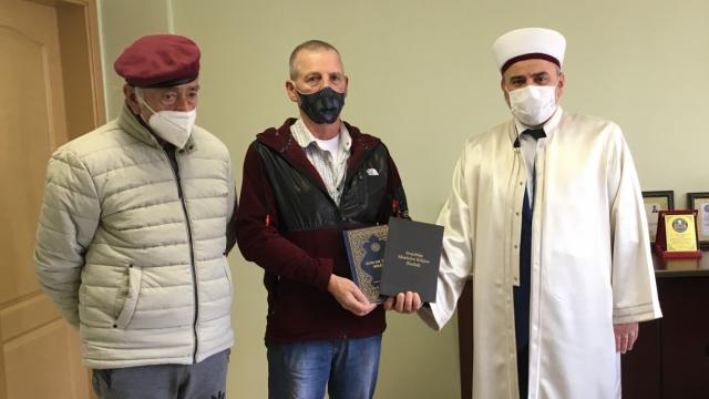 Bursada yaşayan Alman vatandaşı ramazan ayından etkilenip Müslüman oldu