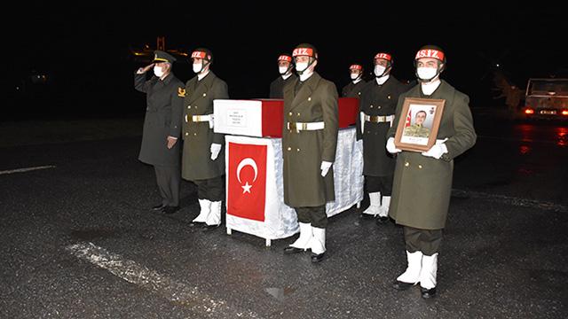 Pençe-Yıldırım şehidi için Hakkaride tören düzenlendi