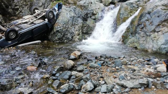 Giresunda dereye yuvarlanan otomobilin sürücüsü öldü