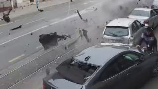 Hırvatistan'da yayalar ölümden kıl payı kurtuldu