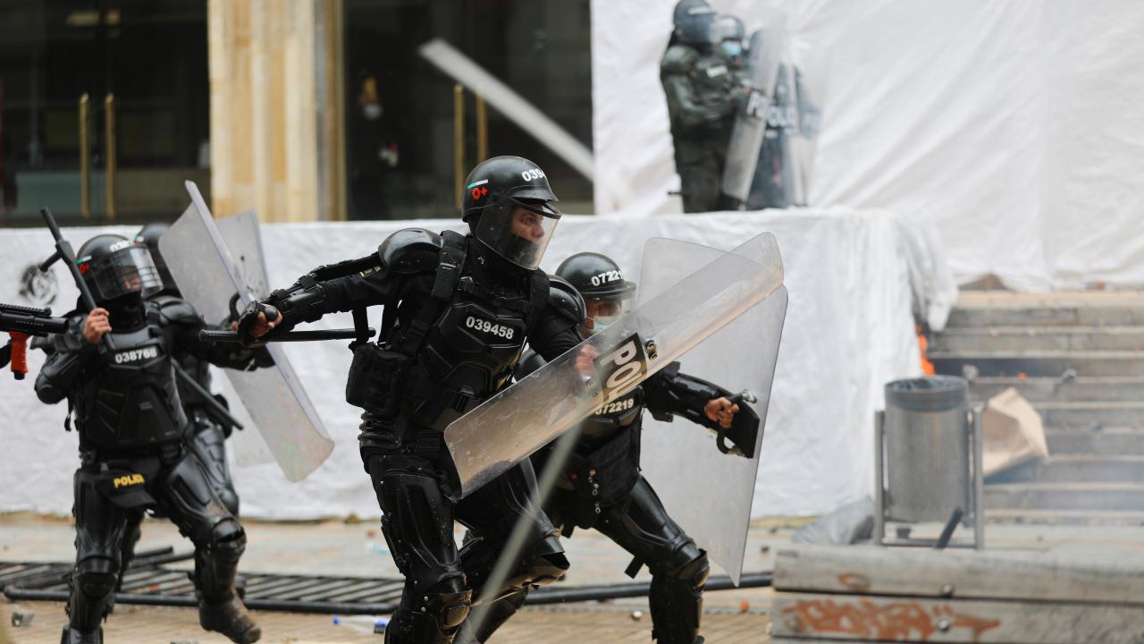 İki büyük kentte sokağa çıkma yasağı ilan edildi