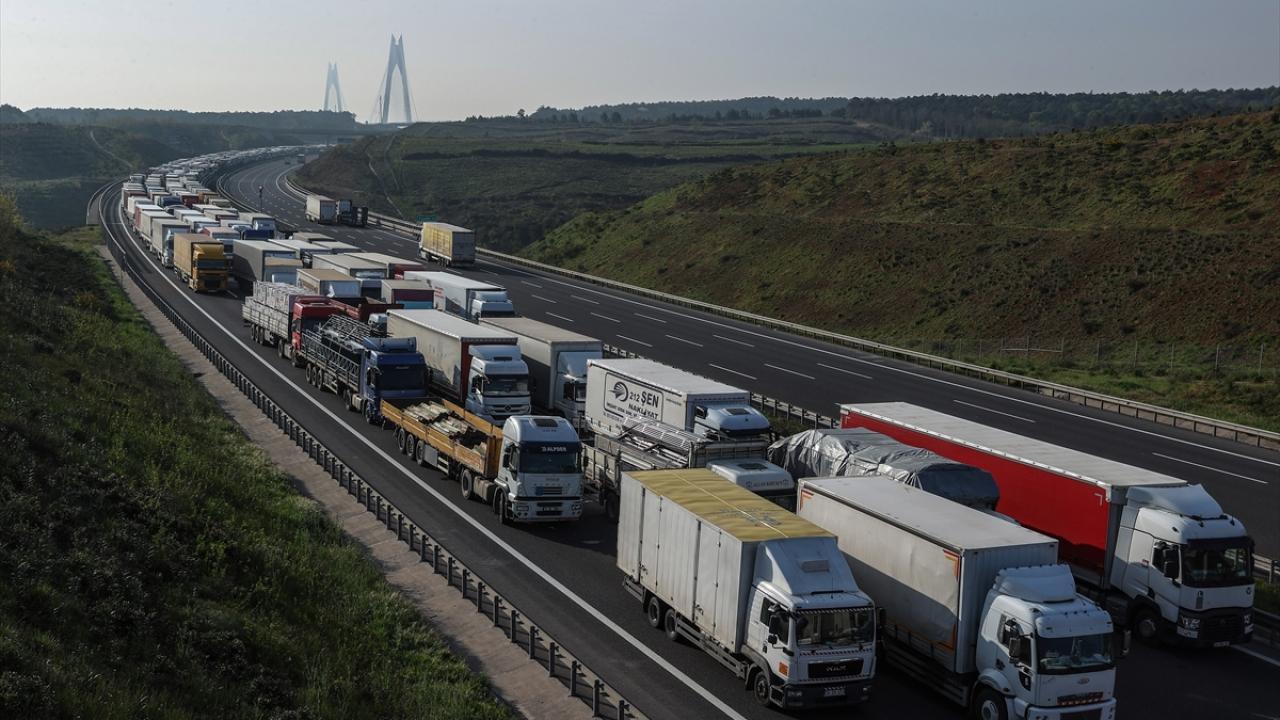 Yol ulaşıma açıldı