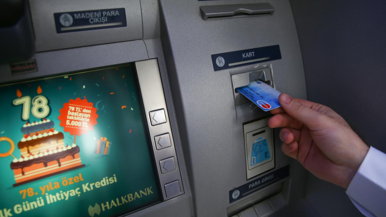 Esnafa kullandırılan kredilerin ödemeleri ertelendi