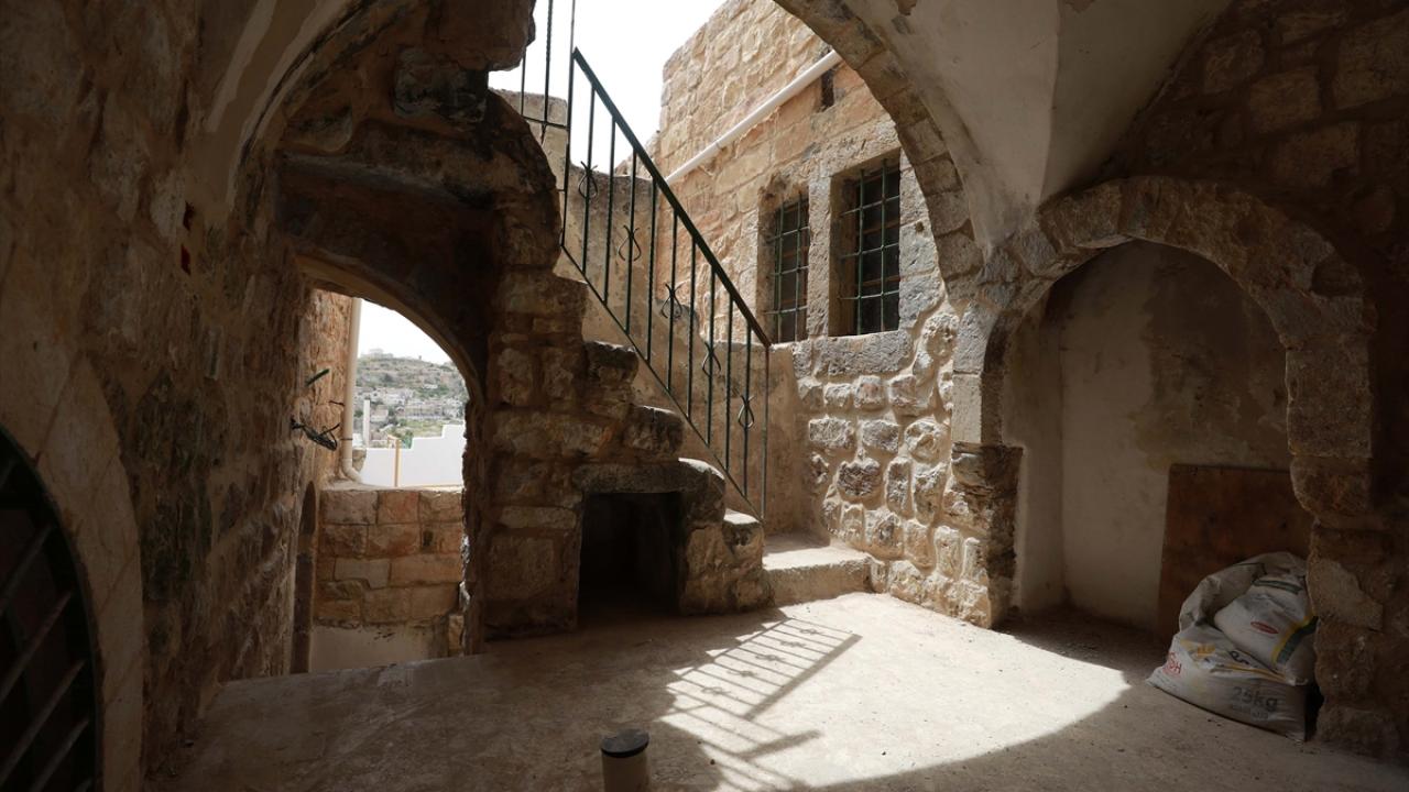 İsrail tarafından göçe zorlanan ailelerin geri dönmesine olanak sağlıyor