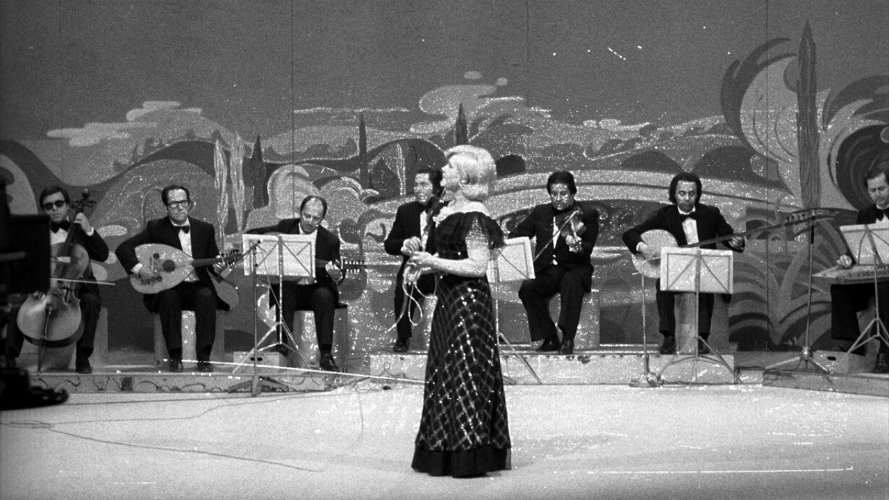 Renkli yayına geçiş