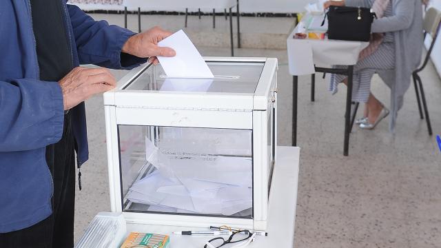 Cezayirde milletvekilliği için 23 binden fazla aday yarışacak