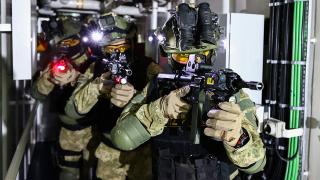 "Timsahlar"dan milli gemilerde nefes kesen eğitim