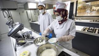 Suriyeli sığınmacılar için "Dostluk sofrası" kuruldu