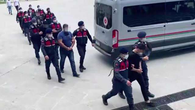 Mersin ve Hatayda silah kaçakçılığı operasyonu: 5 tutuklama