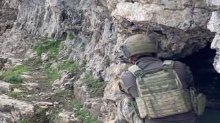 Mehmetçik Irak'ın kuzeyinde teröristlerin inlerine giriyor