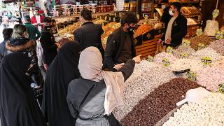 Mısır Çarşısı'nda 'tam kapanma' öncesi alışveriş yoğunluğu