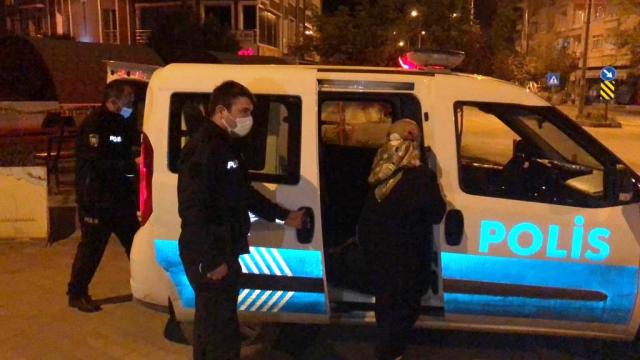 İstanbuldan Amasyaya gelen ancak köyüne gidemeyen kadını evine polis götürdü