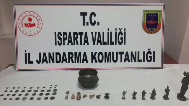 Ispartada tarihi eser kaçakçılığı operasyonu: 7 gözaltı