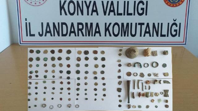 Konyada 150 adet tarihi eser ele geçirildi