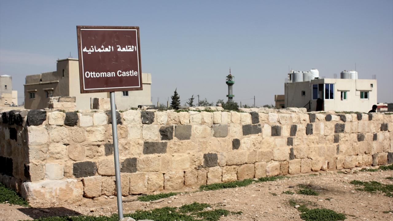 "Küçük bir askeri garnizon"