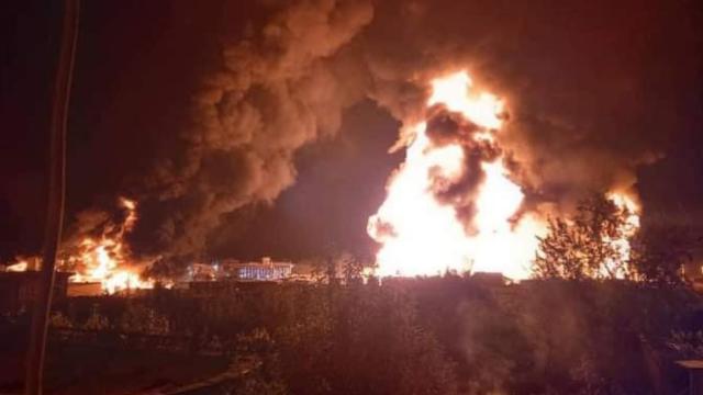 Afganistanda akaryakıt istasyonunda yangın: 10 ölü