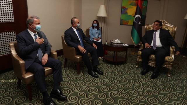 Libya Başkanlık Konseyi Başkanı el-Menfi, Çavuşoğlu ve Akarı kabul etti