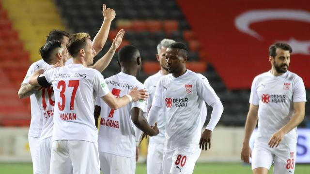 Sivasspor seriye devam etti