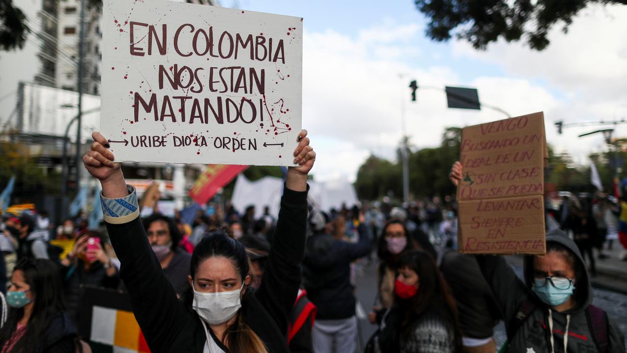 Protestoya binlerce kişi katıldı