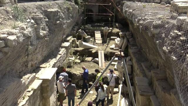 Aydında 13. yüzyıla ait mezarlar bulundu
