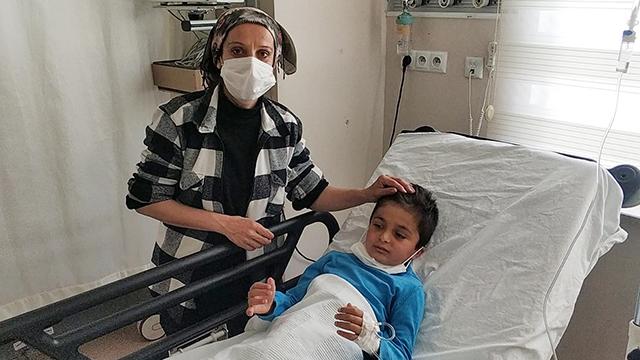 Bakan Yanık: Uzman ekiplerimiz Kerim Canın yanında