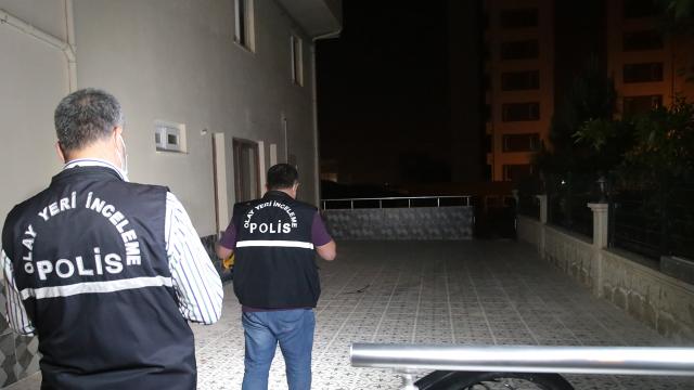 Adanada hırsızlık iddiası: İki kardeş bıçaklandı