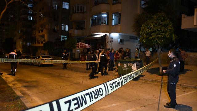 Adanada silahlı saldırıya uğrayan kişi yaralandı
