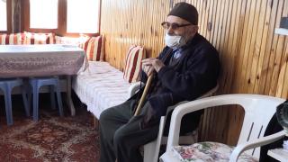 112 yaşındaki Mehmet dede 102 yıldır oruç tutuyor