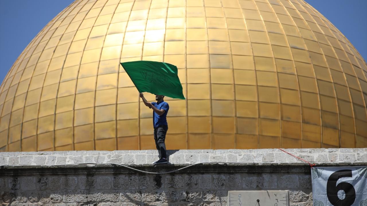 Mescid-i Aksa’da gösteri