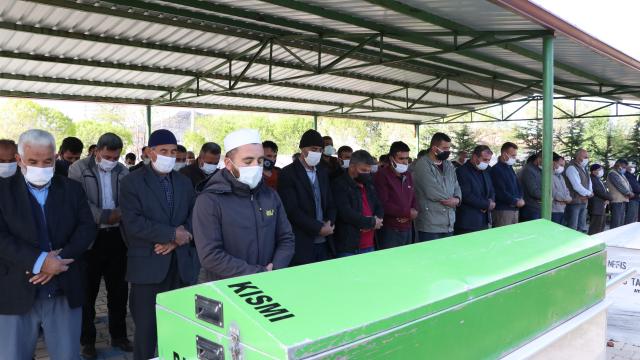 Niğdede Anneler Gününde oğlu tarafından tüfekle vurulan anne hayatını kaybetti