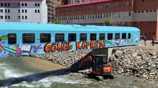 Emektar vagon 'Gönül Köprüsü' oldu