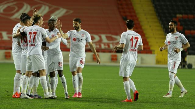 Ligin en fazla berabere kalan takımı Sivasspor