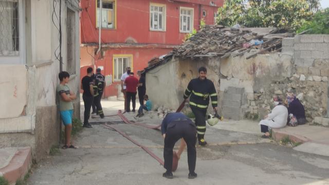 Hatayda annesiyle tartıştıktan sonra bulunduğu odayı ateşe veren kişi hayatını kaybetti