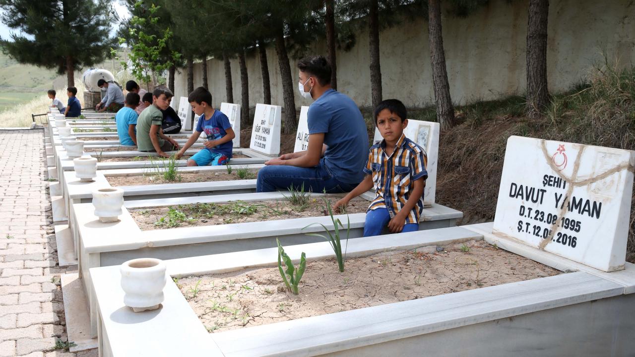  "Babamızın yokluğuyla hayatımızda çok şey değişti"