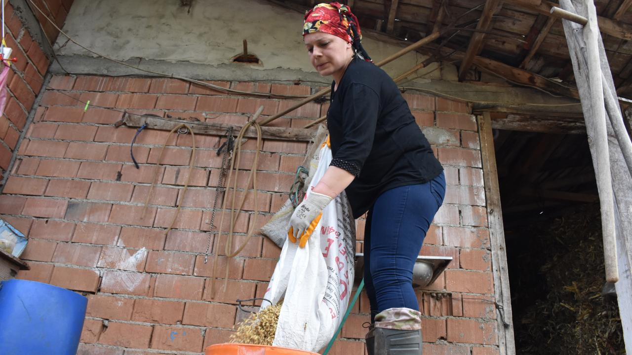 Kapukaya, hayvanlarla uğraşmanın kendisi için çok keyifli olduğunu dile getirdi.