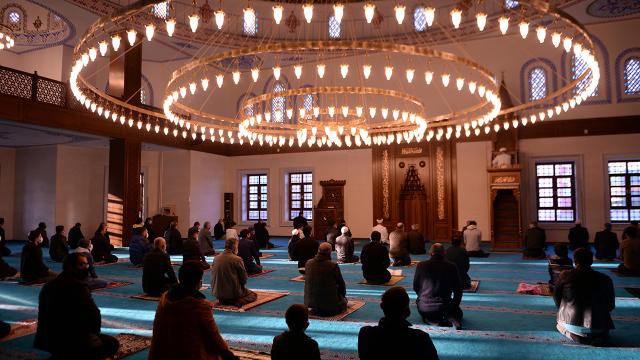 Diyanetten fahiş fiyat hutbesi