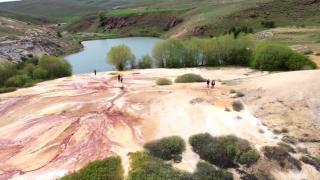 Vadinin ortasında saklı cennet: Otlukbeli Gölü