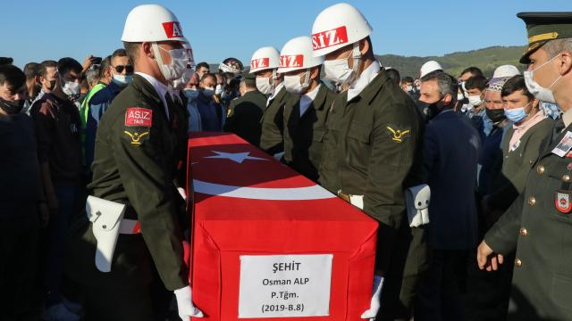 İdlib şehidi son yolculuğuna uğurlandı