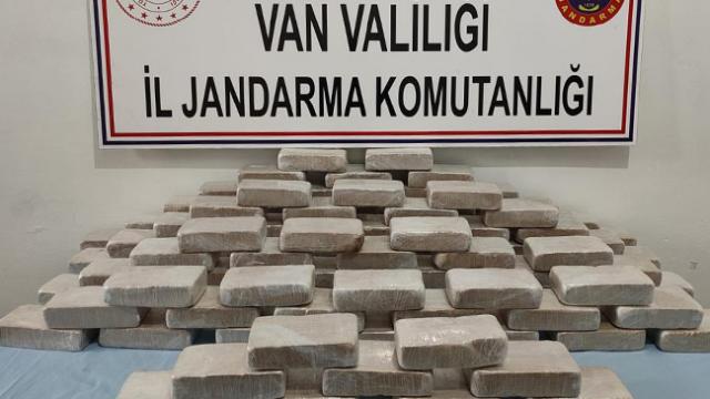 Vanda 102 kilogram uyuşturucu ele geçirildi
