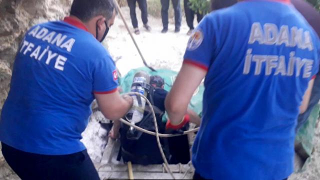 Su kuyusu açmak için girdikleri çukurdan çıkamadılar