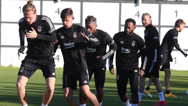 Sergen Yalçın ilk 11ini belirlemeye çalışıyor