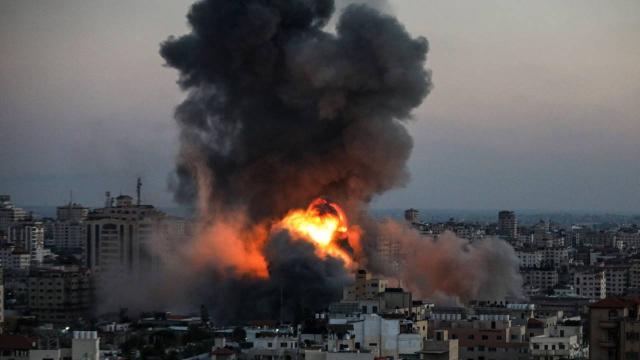 İsrail Gazzeyi bombalamaya devam ediyor