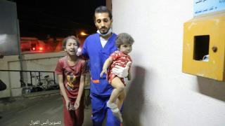 İsrail savaş uçakları Gazze’de içinde ailelerin olduğu binayı vurdu