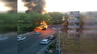 İstanbul'da park halindeki otobüs küle döndü