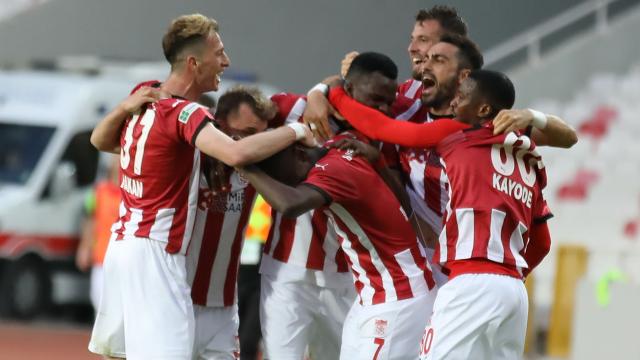 Sivasspor evinde kazandı
