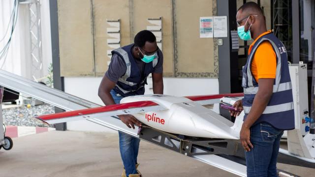 Nijeryada aşılar ulaşılması zor bölgelere drone ile gönderiliyor