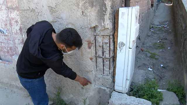 Esenlerde kolonları çatlayan bina sakinleri akrabalarına sığındı
