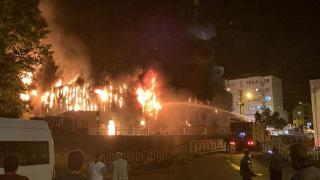 Zonguldak'ta market yangını: Söndürme çalışmaları sürüyor